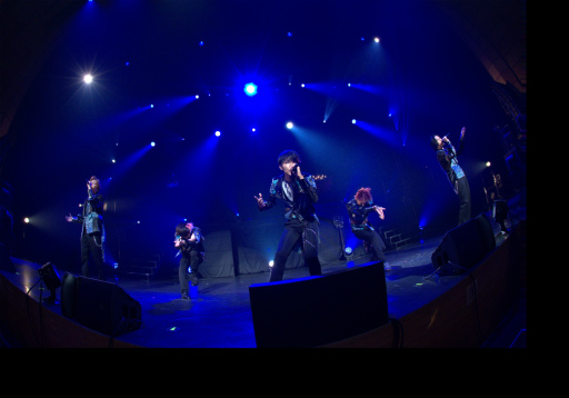 画像ギャラリー No.046のサムネイル画像 / 「ブラスタ」6周年記念「BLACK PARTY」レポート。まさにスターレスのショーそのもの! 極上の歌と芝居とパフォーマンスで彩った2日間