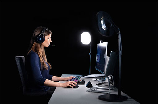 画像ギャラリー No.001のサムネイル画像 / Elgatoのスタンド付小型LEDライト「Key Light Air」が国内発売。PCやスマホから明るさを調節できる実況者向け