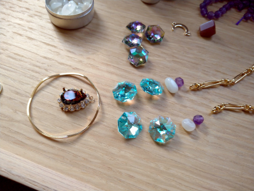 画像ギャラリー No.013のサムネイル画像 / 「推しを身に着ける」という選択。オタクのキャラクター解釈をそのままアクセサリーにしてくれる,夢のオーダー会に参加してきた