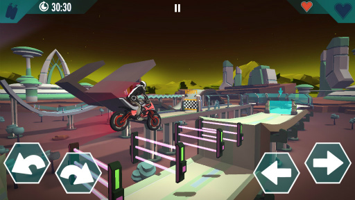 画像ギャラリー No.005のサムネイル画像 / バイクでアクロバティックに走破する。スマホ向けアクション「Gravity Rider Zero」を紹介する「(ほぼ)日刊スマホゲーム通信」第2105回