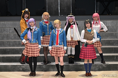 画像ギャラリー No.004のサムネイル画像 / 「舞台『ヘブンバーンズレッド』」には,笑い,涙,アクションに生歌唱&生演奏まで――作品の魅力すべてが詰まっていた