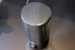 画像ギャラリー No.005のサムネイル画像 / JBL,初のゲーマー向けUSBスタンドマイク「JBL Quantum STREAM」を3月25日に国内発売