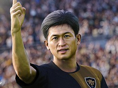 �֥�������ץ��꡼����"KING KAZU"���Ȼ�����������ȤΥѡ��ȥʡ����å׷�������롣Legends���꡼����"����"����������ܡ��ʥ���