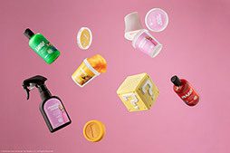 画像ギャラリー No.002のサムネイル画像 / コスメブランドLUSHと「ザ・スーパーマリオブラザーズ・ムービー」がコラボ。バスボムや主要キャラをフィーチャーしたアイテムが4月14日に発売