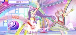 画像ギャラリー No.015のサムネイル画像 / ソーシャル機能を強化した「アイドルランドプリパラ」を紹介。みんなと一緒にスマホでレッツ,プリパラ!
