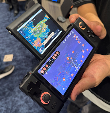 画像ギャラリー No.010のサムネイル画像 / ユニークな変形機構を備えた2画面搭載Androidゲーム機「SUGAR 1」の予約受付がスタート