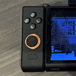 画像ギャラリー No.015のサムネイル画像 / ユニークな変形機構を備えた2画面搭載Androidゲーム機「SUGAR 1」の予約受付がスタート