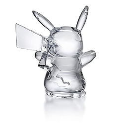 画像ギャラリー No.006のサムネイル画像 / バカラから「ポケモン」コレクションが登場。藤原ヒロシ氏デザイン,世界25点限定の「ピカチュウ by fragment design」はお値段308万円