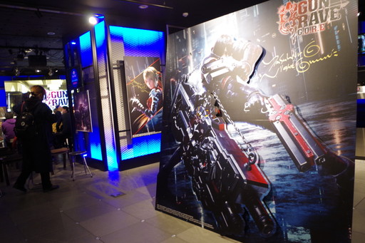画像ギャラリー No.003のサムネイル画像 / 「GUNGRAVE G.O.R.E」発売日前夜祭レポート。DLCに関するトークで内藤泰弘氏からヴァッシュ・ザ・スタンピードの名が出る場面も