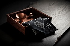 画像ギャラリー No.011のサムネイル画像 / 「Ghost of Tsushima」の公式ライセンスアパレル第2弾が12月10日に発売へ。“冥人の型”や家紋をデザインに取り込んだTシャツやバンダナが登場