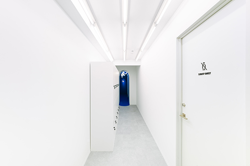 画像ギャラリー No.003のサムネイル画像 / マーダーミステリーのシナリオと連動したサラウンド音声・照明を備えた店舗「UZU TOKYO」,6月6日にオープン