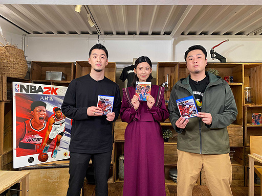 画像ギャラリー No.001のサムネイル画像 / 「NBA 2K22」,動画企画の第2弾(前編)を公開。クイズ対決で田渡 凌選手,渡辺早織さん,JUNJUNさんがバトル