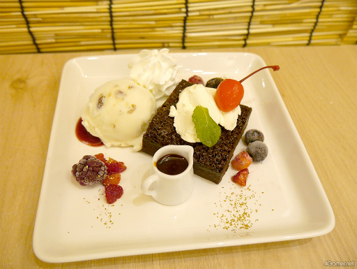 画像ギャラリー No.018のサムネイル画像 / 「アオペラカフェ -Seaside House-」メディア向け体験会レポート。広報部員による恒例のミニイベントも開催!