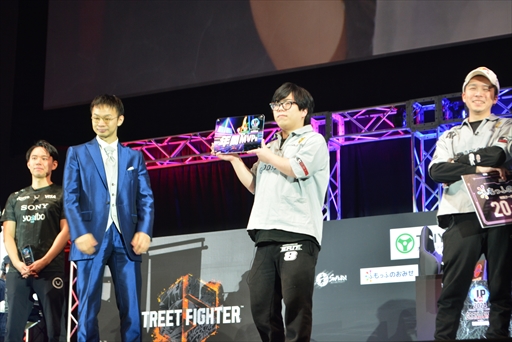 画像ギャラリー No.017のサムネイル画像 / 「ストリートファイターリーグ: Pro-JP 2024」グランドファイナルレポート。歴代最大規模の戦いをガチくん率いるGood 8 Squadが制する