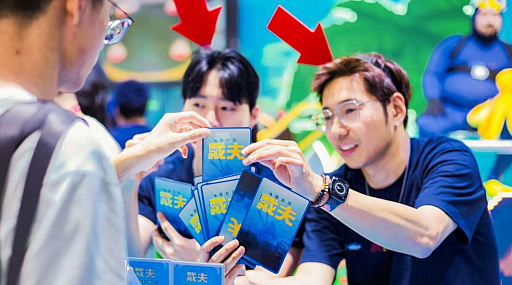 ꡼ No.002Υͥ / Υ󥿥ӥ塼ϥǥСγˤϡȼʲĤʤ³סߥȥåȤΥե󡦥CEO롤ůؤȯۤθ