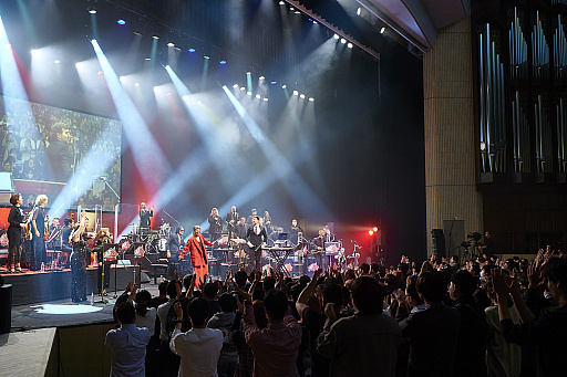 画像ギャラリー No.006のサムネイル画像 / 「ペルソナ5 スペシャル・ビッグバンド・コンサート」の東京公演レポート。日米の精鋭ミュージシャンが,おなじみの楽曲をジャズアレンジで披露