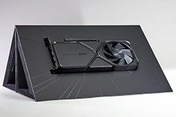 ꡼ No.004Υͥ / ̿ǸGeForce RTX 4070 SUPER Founders Editionסߥɥϥϡ¸RTX 4070 FEȤۤƱ