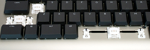 画像ギャラリー No.040のサムネイル画像 / 日本のモノづくりの意地を感じる純国産ラピトリ対応キーボード「ZENAIM KEYBOARD 2 TKL JIS」は,一言で言って「気に入った」