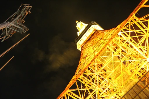 画像ギャラリー No.017のサムネイル画像 / 東京タワーのキャンドルイベントに「Sky 星を紡ぐ子どもたち」が出展。無数のキャンドルが灯る中,作中楽曲のライブパフォーマンスが響きわたる