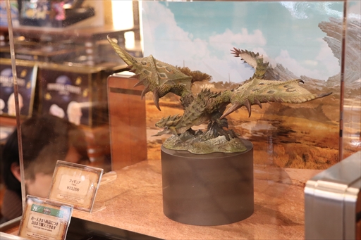 画像ギャラリー No.020のサムネイル画像 / USJ×「モンスターハンターワイルズ」コラボが期間限定で開催中。獣人族モリバーのアジトをモチーフにしたコラボレストランと,ARスタンプラリーを体験してきた