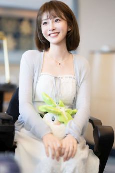 画像ギャラリー No.008のサムネイル画像 / 「アズールプロミリア」には,好きになれるキャラが絶対いる。社長インタビューで,期待の新作へのこだわりを聞いた