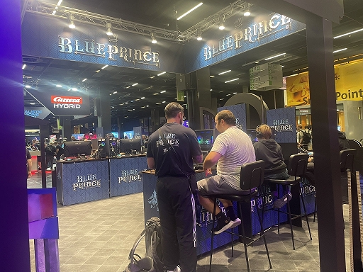 ꡼ No.001Υͥ / ٥ȥץ쥤ޤˤΥߥ͡Ȥ줿ˡѥ륢ɥ٥㡼Blue PrinceפγȯԤäʹgamescom