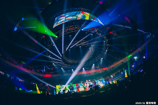 画像ギャラリー No.003のサムネイル画像 / ガルクラから武道館へ! 「トゲナシトゲアリ LIVE in 日本武道館 “奏檄の叫”」ライブの模様を振り返る