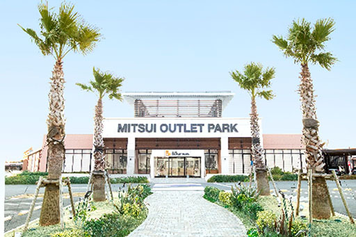 画像ギャラリー No.008のサムネイル画像 / 「ポケモン Pika Pika フェスティバル in 三井アウトレットパーク 木更津」,10月25日から開催。館内はポケモン仕様のイルミネーションで飾られる