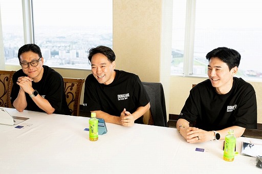 ꡼ No.001Υͥ / Υ󥿥ӥ塼ϡBIOHAZARD Survival Unitפϡˤơ֥Х餷פά˺ƲᤷΤѡ3ͤäʹ