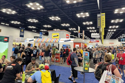 画像ギャラリー No.028のサムネイル画像 / 拡大を続ける北米最大級のアナログゲームコンベンション「Gen Con 2025」会場レポート。コードネーム第2版や,LoLのTCGが初登場