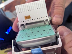  ʥץɤǥХХ뤹Akiiwan: SurvivalפϡǥХɤˤбgamescom