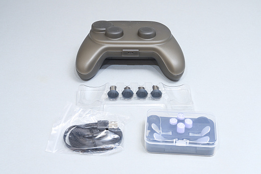 画像ギャラリー No.004のサムネイル画像 / SwitchもPCも遊ぶなら,フル対応のゲームパッドGuliKit「TT PRO Controller」「TT MAX Controller」はどうだろう? カスタム性も高く,お手頃価格だ