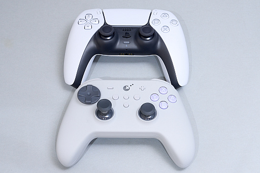 画像ギャラリー No.010のサムネイル画像 / SwitchもPCも遊ぶなら,フル対応のゲームパッドGuliKit「TT PRO Controller」「TT MAX Controller」はどうだろう? カスタム性も高く,お手頃価格だ