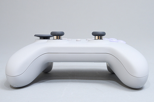 画像ギャラリー No.012のサムネイル画像 / SwitchもPCも遊ぶなら,フル対応のゲームパッドGuliKit「TT PRO Controller」「TT MAX Controller」はどうだろう? カスタム性も高く,お手頃価格だ