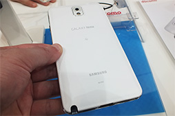 画像ギャラリー No.017のサムネイル画像 / クラウド版ドラクエXの試遊デモから各社の未発表スマホまで,CEATEC JAPAN 2013で見た最新スマホ&タブレットをレポート