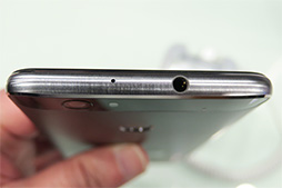 画像ギャラリー No.005のサムネイル画像 / Huaweiのミドルクラススマートフォン「HUAWEI nova」テストレポート。持ちやすさは良好でゲームの動作もそこそこ