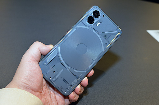 ꡼ No.004Υͥ / ̤LEDɼ˸륹ޡȥեNothing Phone 2ˡפ725ȯ䡣SoCѹǽ