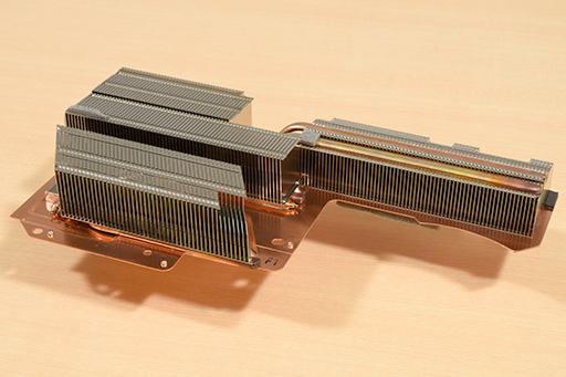 画像ギャラリー No.031のサムネイル画像 / 「PlayStation 5」分解レポート。ソニーらしいこだわりに満ちた設計を,実機をバラして改めて確認してみた