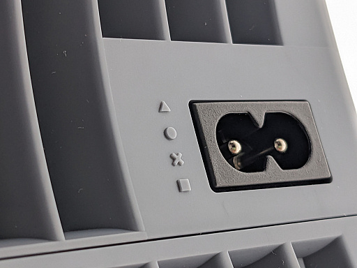 ꡼ No.009Υͥ / SIEʥ󥹤ФΡPlayStation 30ǯ˥С꡼ 쥯סɽ̽ϤäѤ겿㤦
