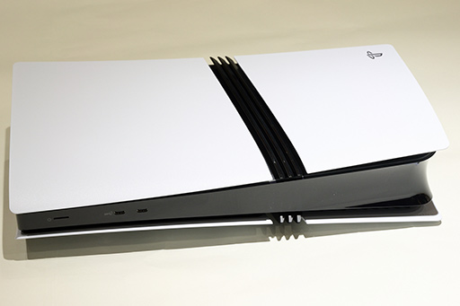 画像ギャラリー No.002のサムネイル画像 / 「PlayStation 5 Pro」分解レポート。最新APUを搭載する高性能モデルの内部構造を明らかにしよう