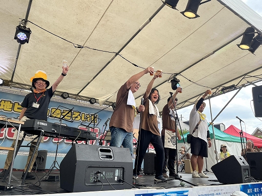 画像ギャラリー No.003のサムネイル画像 / 植松伸夫氏とのコラボビール「Uematsu Nobuo presents 俺のビール SYMPHONY」,9月18日から1000本限定で販売開始