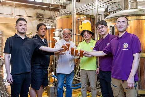 画像ギャラリー No.004のサムネイル画像 / 植松伸夫氏とのコラボビール「Uematsu Nobuo presents 俺のビール SYMPHONY」,9月18日から1000本限定で販売開始