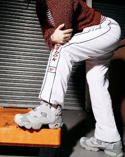 画像ギャラリー No.002のサムネイル画像 / 「PlayStation」×Reebokコラボデザインのスニーカー,10月24日から26日までBEAMSで限定販売