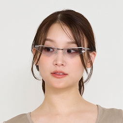 画像ギャラリー No.002のサムネイル画像 / 「HUNTER×HUNTER」から「ゲンスルーのサングラス」が解放(リリース)。「光るヒソカ」「モチモチの木Tシャツ」などを手掛けた担当者の新作