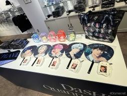 画像ギャラリー No.018のサムネイル画像 / K-POPバーチャルアイドル「PLAVE」日本公演記念ポップアップストアを現地レポート。フォトスペースの仕掛けや限定グッズをチェック!