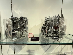 画像ギャラリー No.020のサムネイル画像 / K-POPバーチャルアイドル「PLAVE」日本公演記念ポップアップストアを現地レポート。フォトスペースの仕掛けや限定グッズをチェック!