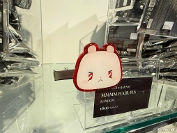 画像ギャラリー No.021のサムネイル画像 / K-POPバーチャルアイドル「PLAVE」日本公演記念ポップアップストアを現地レポート。フォトスペースの仕掛けや限定グッズをチェック!