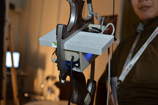 ���������꡼ No.004�Υ���ͥ������ / ��SIGGRAPH ASIA��HMD�ʤ����θ��Ǥ��륢�������꡼��VR��Electric Bow Interface 3D��