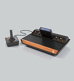 ꡼ No.002Υͥ / ʥൡAtari 2600ܡפAtariȯɽߥ˷ϥϡɤǤǧߴǤʤΡAtari 2600η򤷤Atari 7800ߴ
