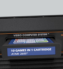 ꡼ No.005Υͥ / ʥൡAtari 2600ܡפAtariȯɽߥ˷ϥϡɤǤǧߴǤʤΡAtari 2600η򤷤Atari 7800ߴ